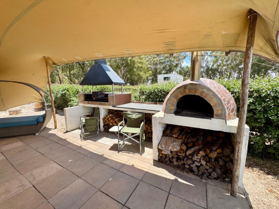 5 Bedroom Property for Sale in Cape Farms Western Cape